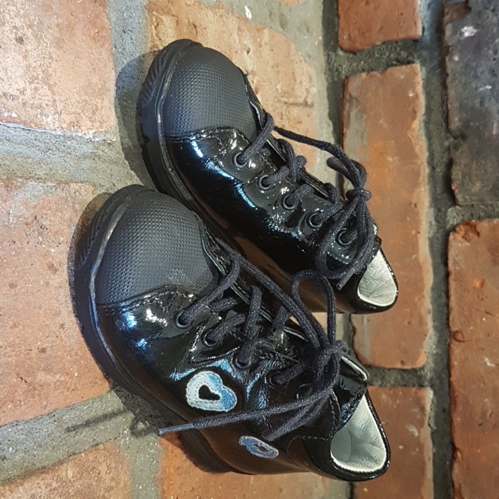 Kids shoes